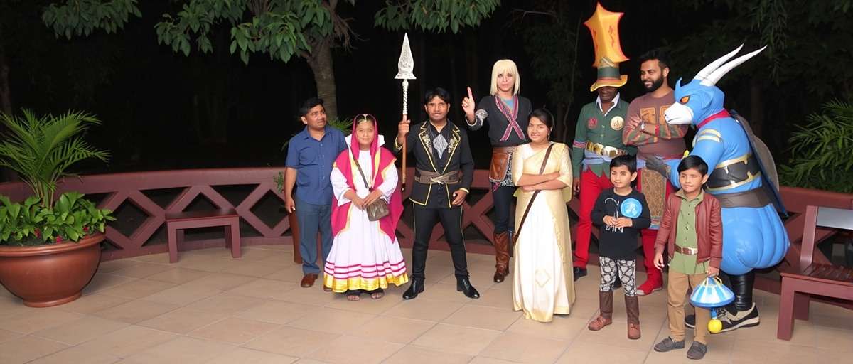 Fennel Dragon Raid Community Meetup Fennel Dragon Raid community meetup in Bangalore with players in cosplay
